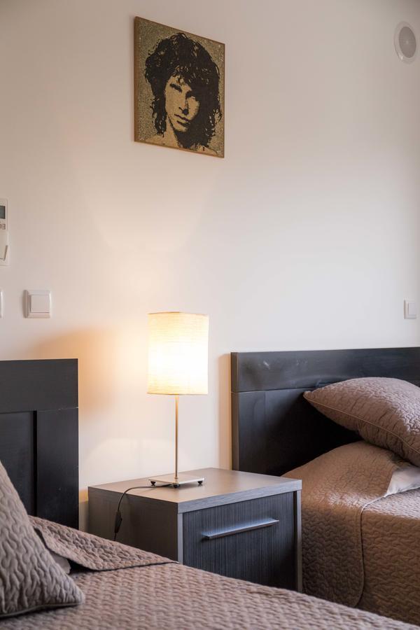 Appartement C02 - Luxury 3 Bed With Pool View Lagos