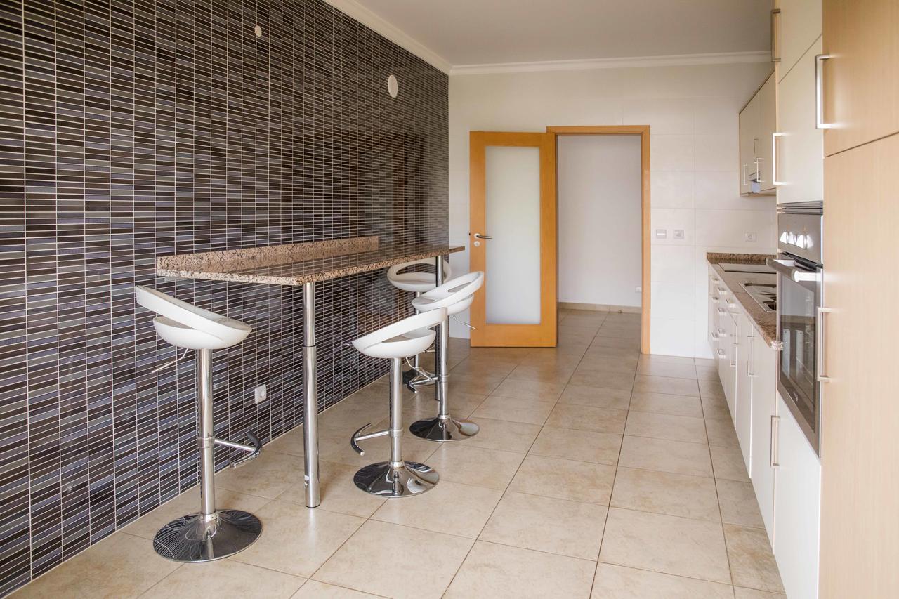 C02 - Luxury 3 Bed With Pool View Appartement *