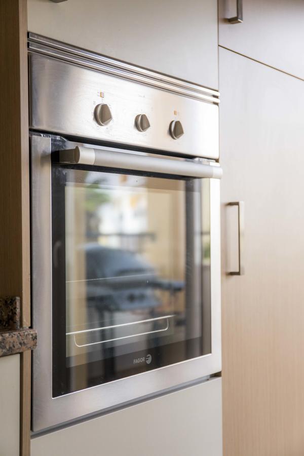 Appartement C02 - Luxury 3 Bed With Pool View *