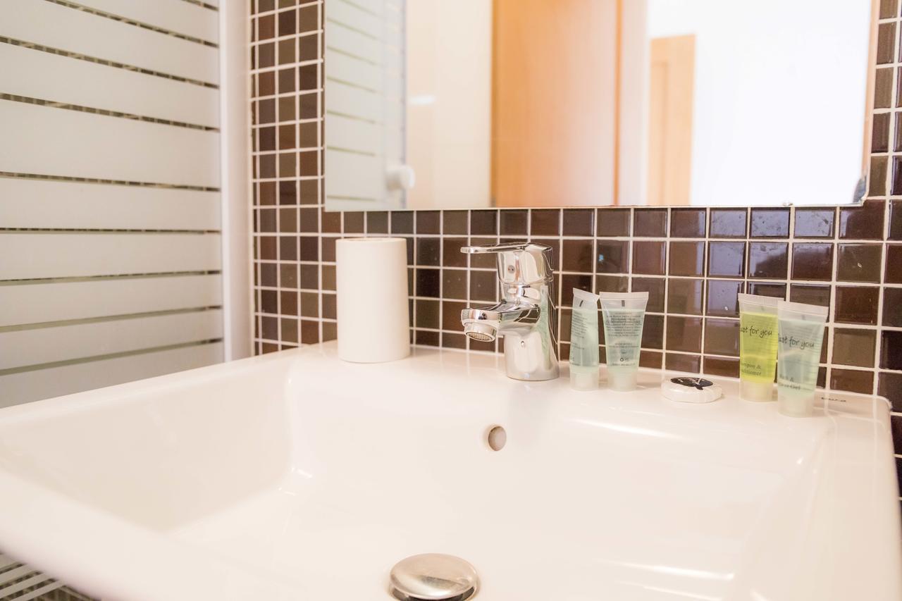 Appartement C02 - Luxury 3 Bed With Pool View