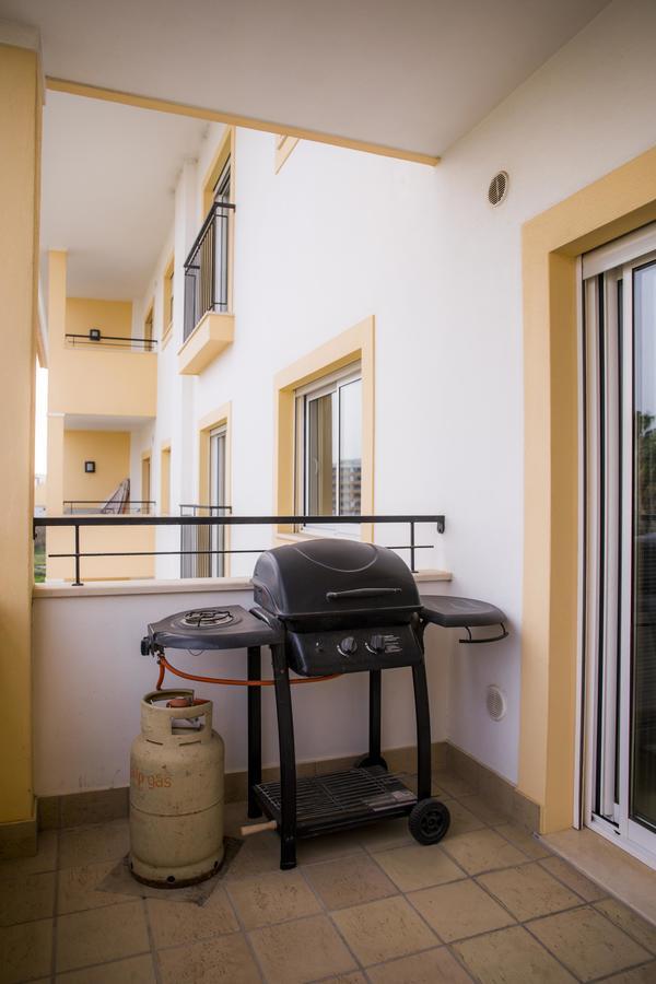 Appartement C02 - Luxury 3 Bed With Pool View Lagos