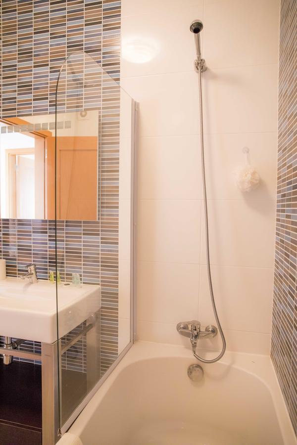 C02 - Luxury 3 Bed With Pool View Appartement Lagos