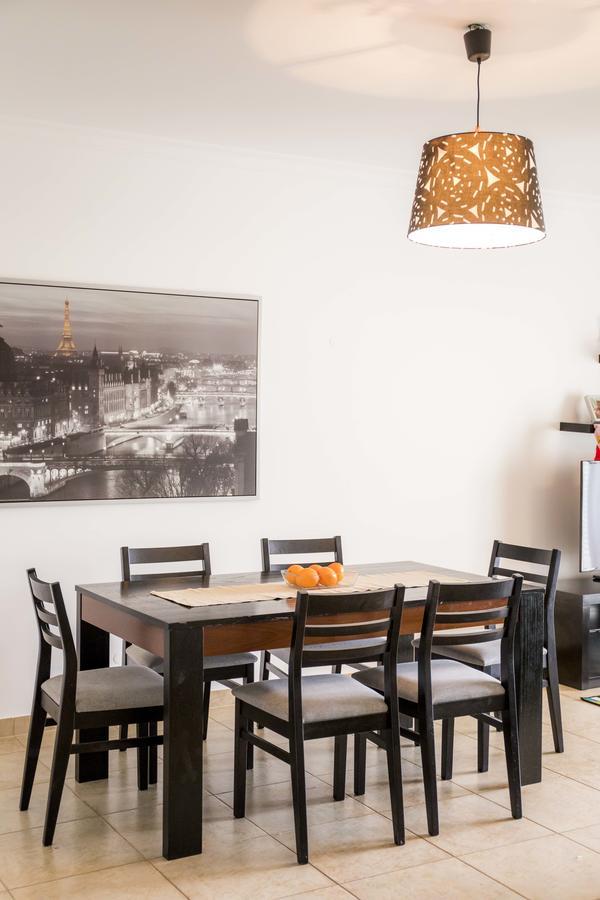 Appartement C02 - Luxury 3 Bed With Pool View *